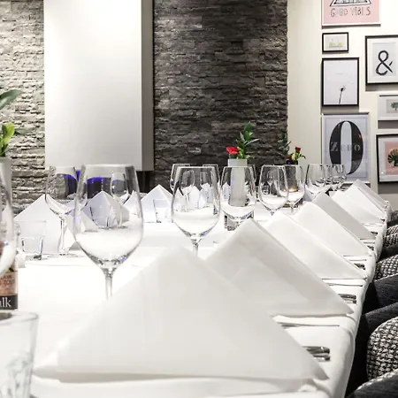 ホテル ヴァン デル ヴァルク ロッテルダム ニュアケーク