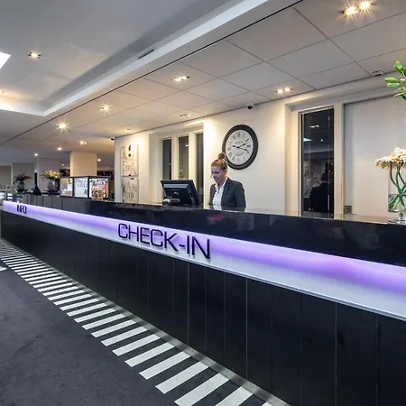 Der Valk Rotterdam Nieuwerkerk 4* 뉴베르케안덴에이셀